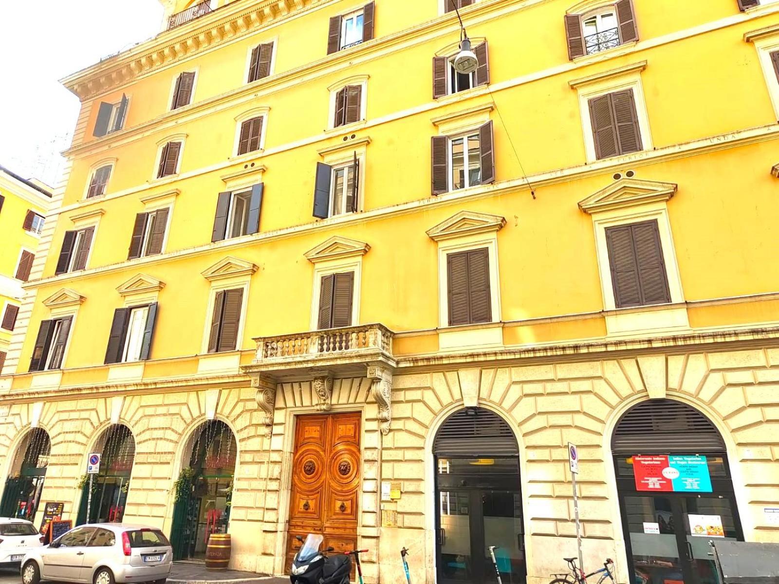 Hostly-Volturno Suite Apartment-Center Of Rome — Foto 1